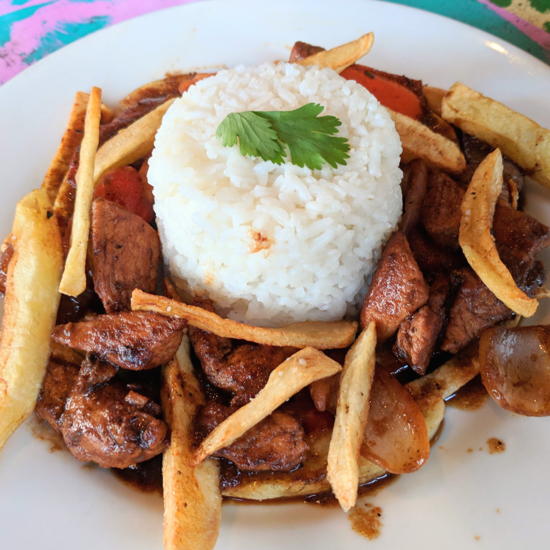Qusqo Bistro - Lomo Saltado (Foodzooka)