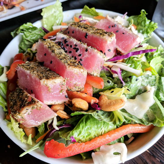 Rustic Kitchen - Ahi Tuna Salad special (Foodzooka)